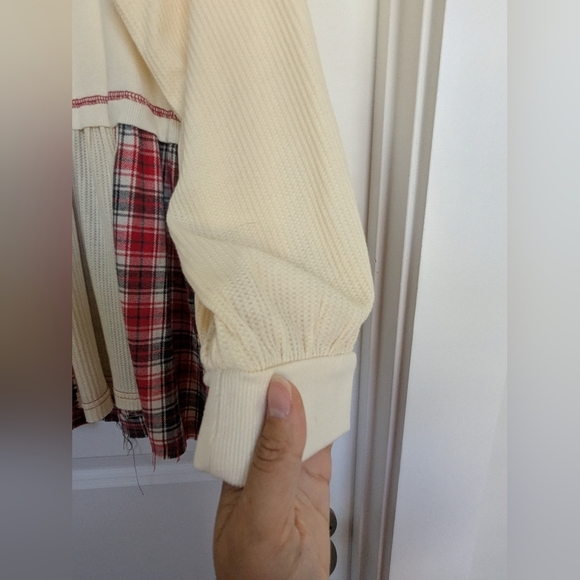 POL The Climb Around Neck Top Size  Small - Picture 7 of 12